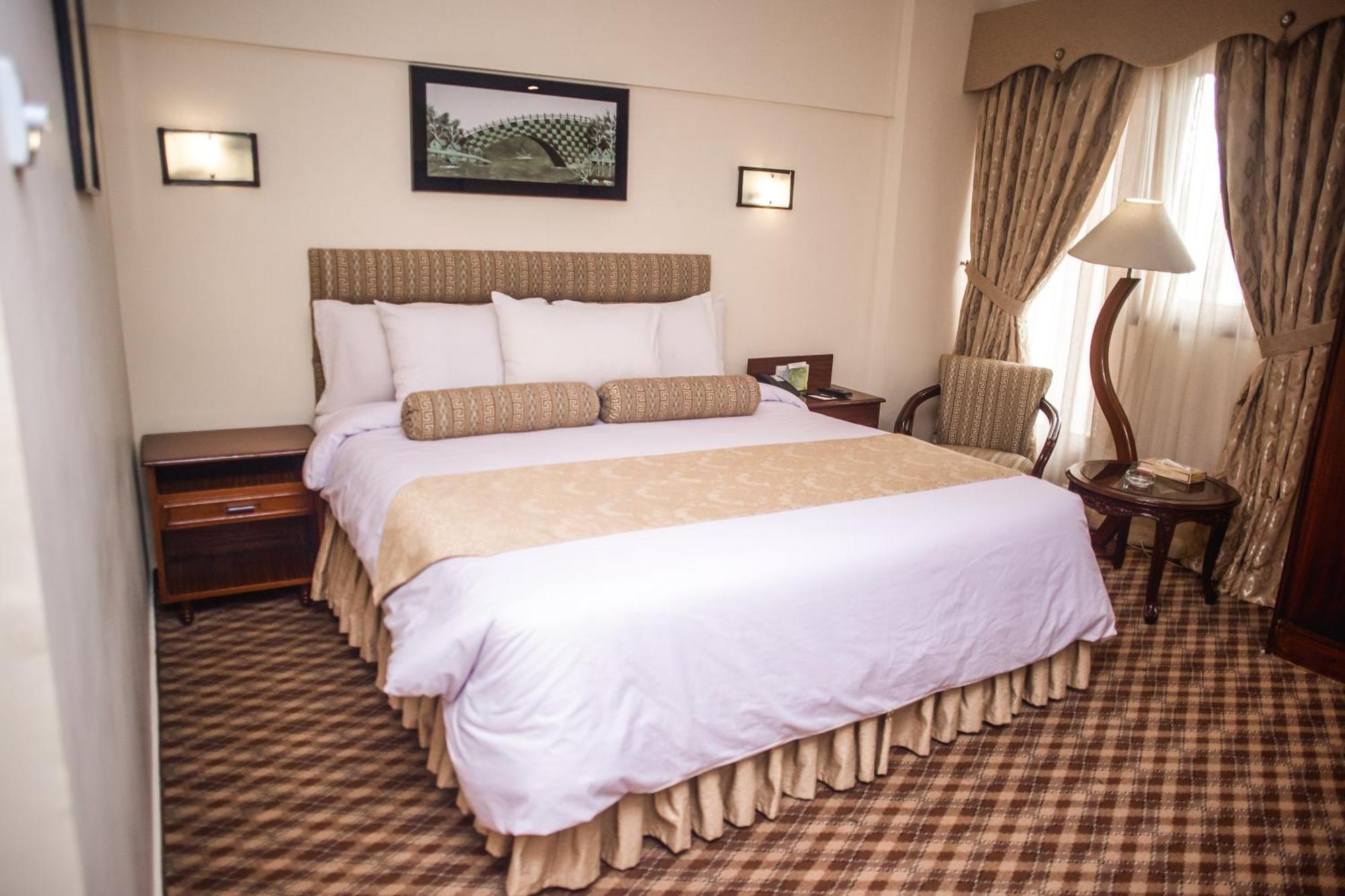 Mehran Hotel Karachi Extérieur photo
