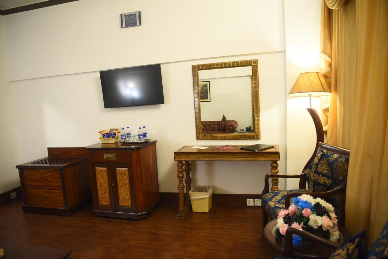 Mehran Hotel Karachi Extérieur photo