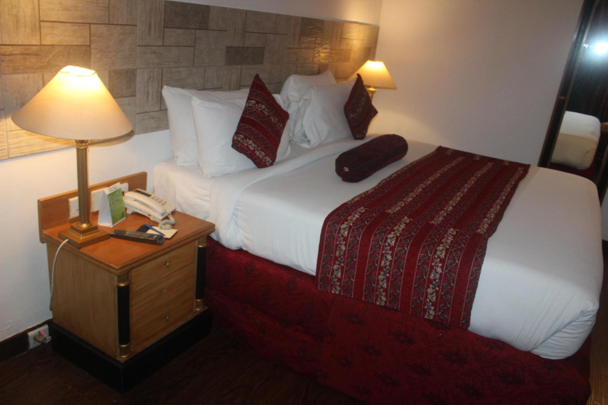 Mehran Hotel Karachi Extérieur photo