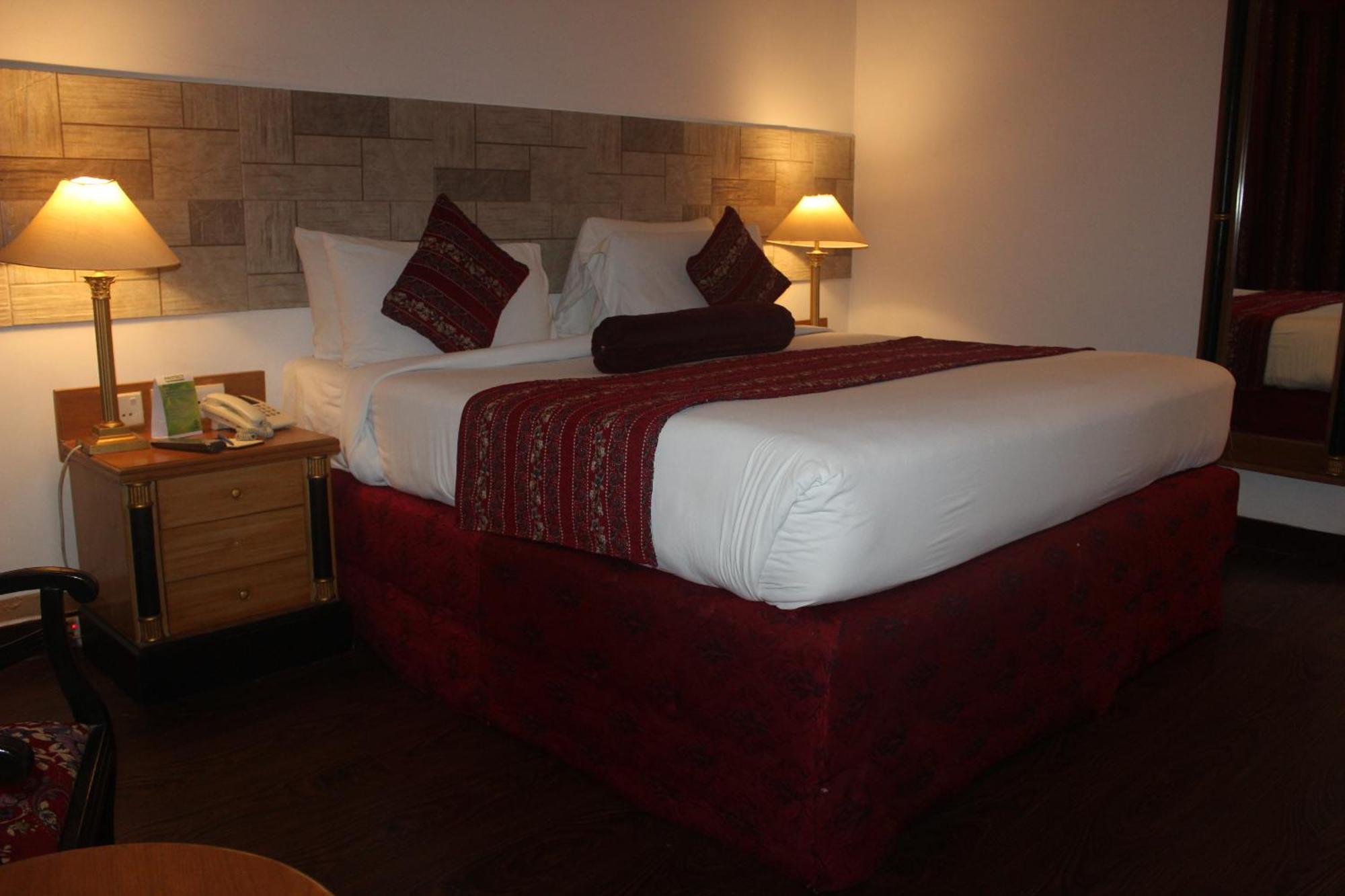 Mehran Hotel Karachi Extérieur photo